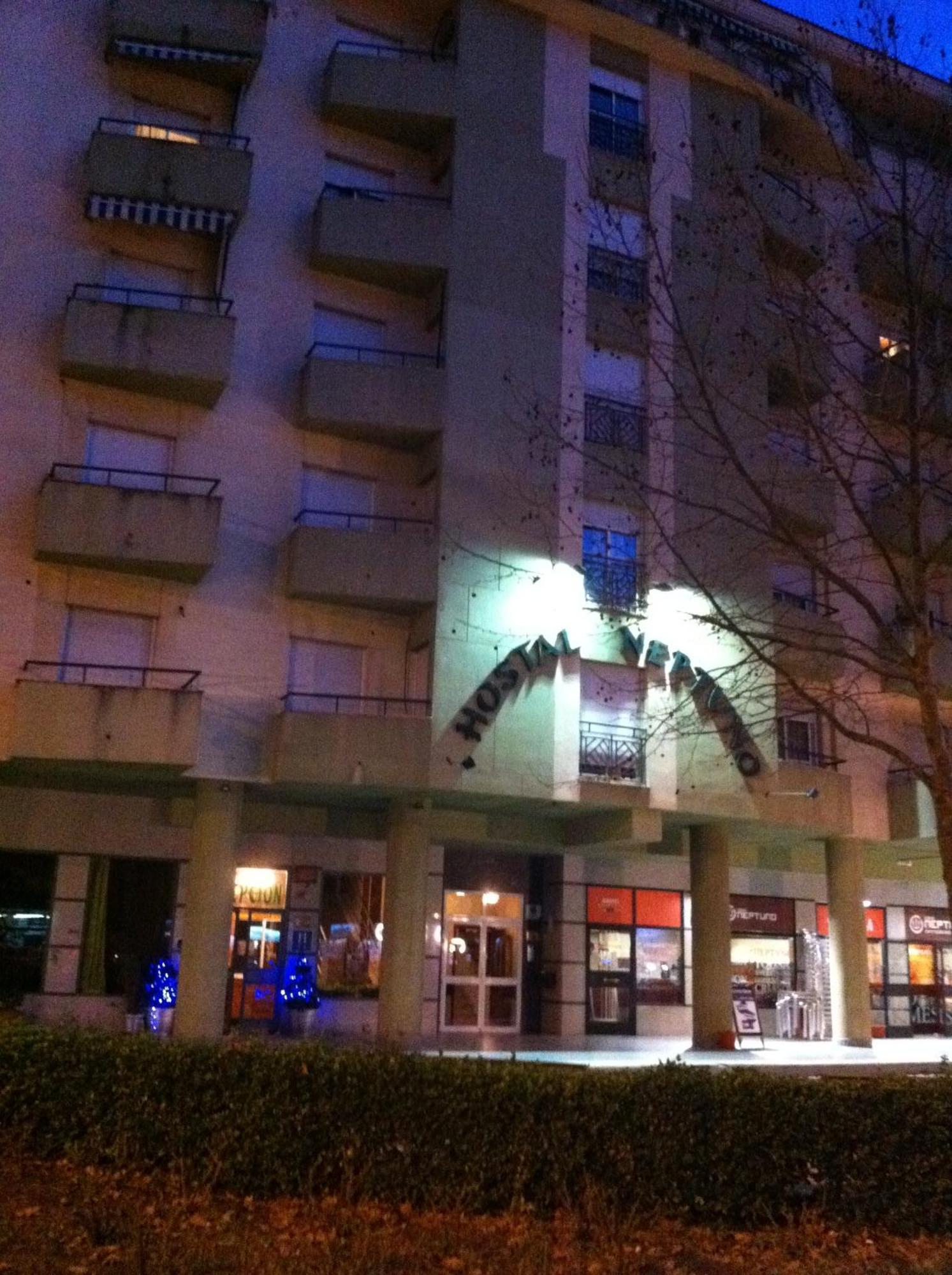 Caces Hostal Neptuno מראה חיצוני תמונה