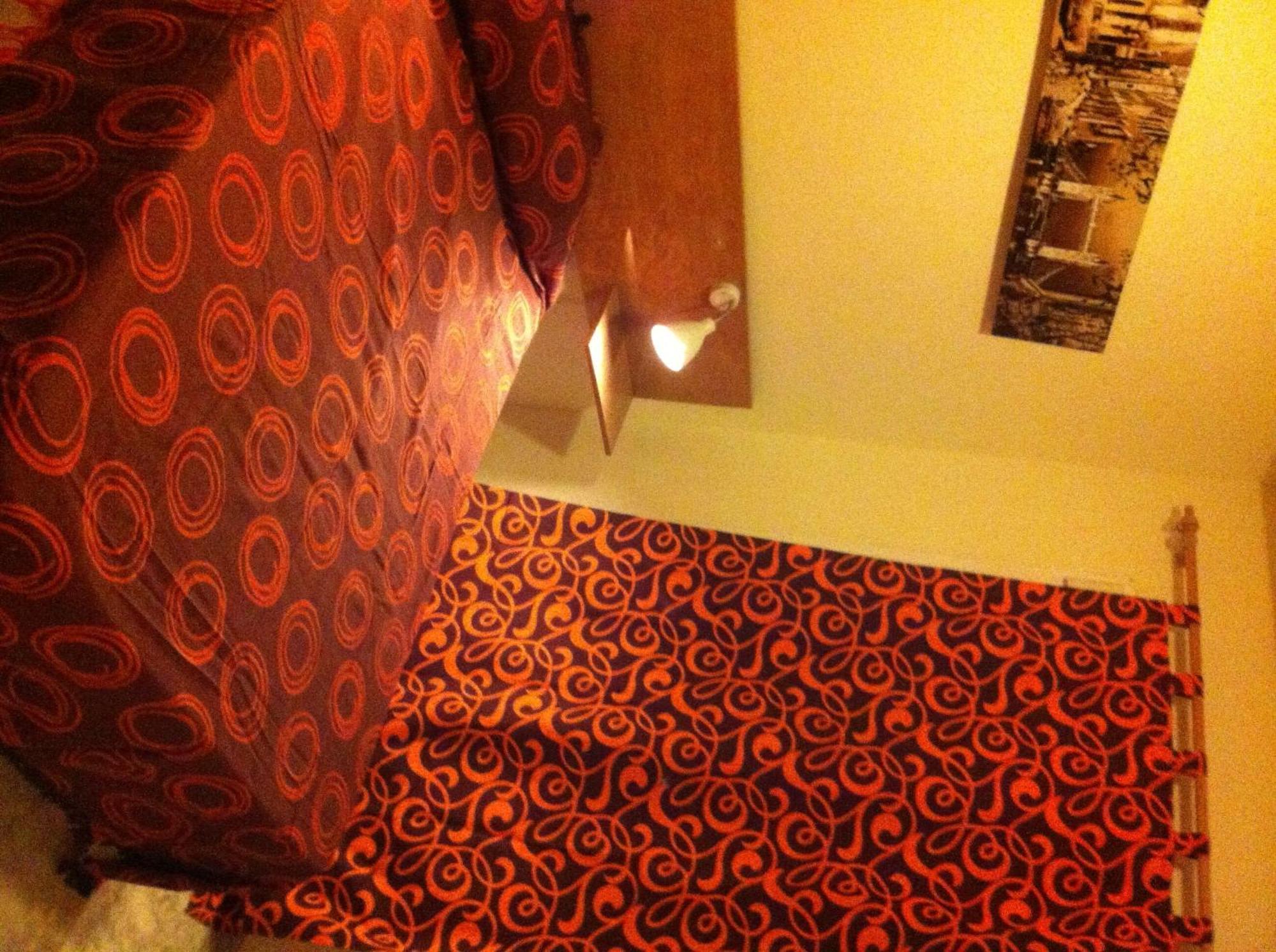 Caces Hostal Neptuno מראה חיצוני תמונה
