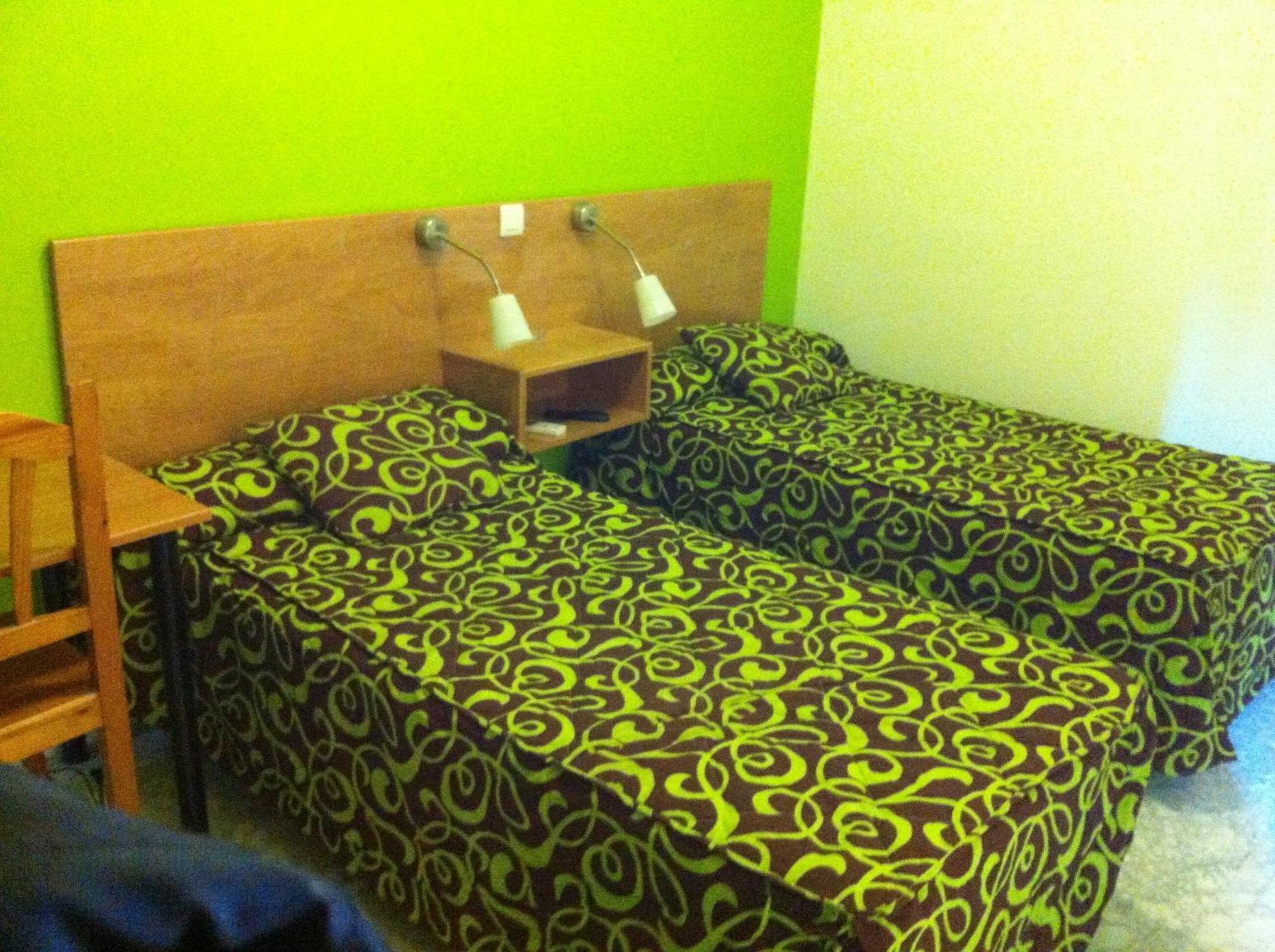 Caces Hostal Neptuno מראה חיצוני תמונה