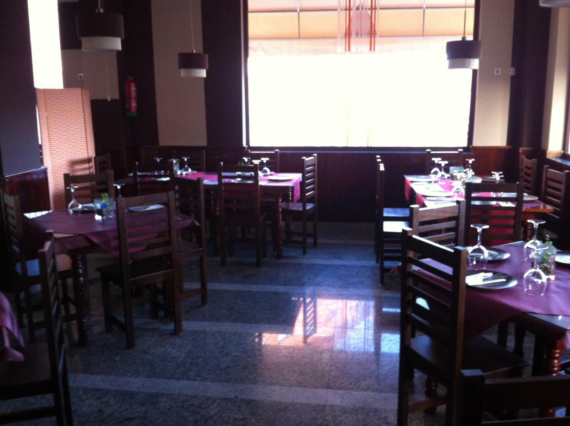 Caces Hostal Neptuno מראה חיצוני תמונה