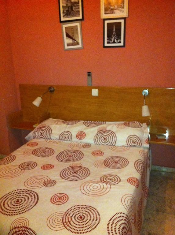 Caces Hostal Neptuno חדר תמונה