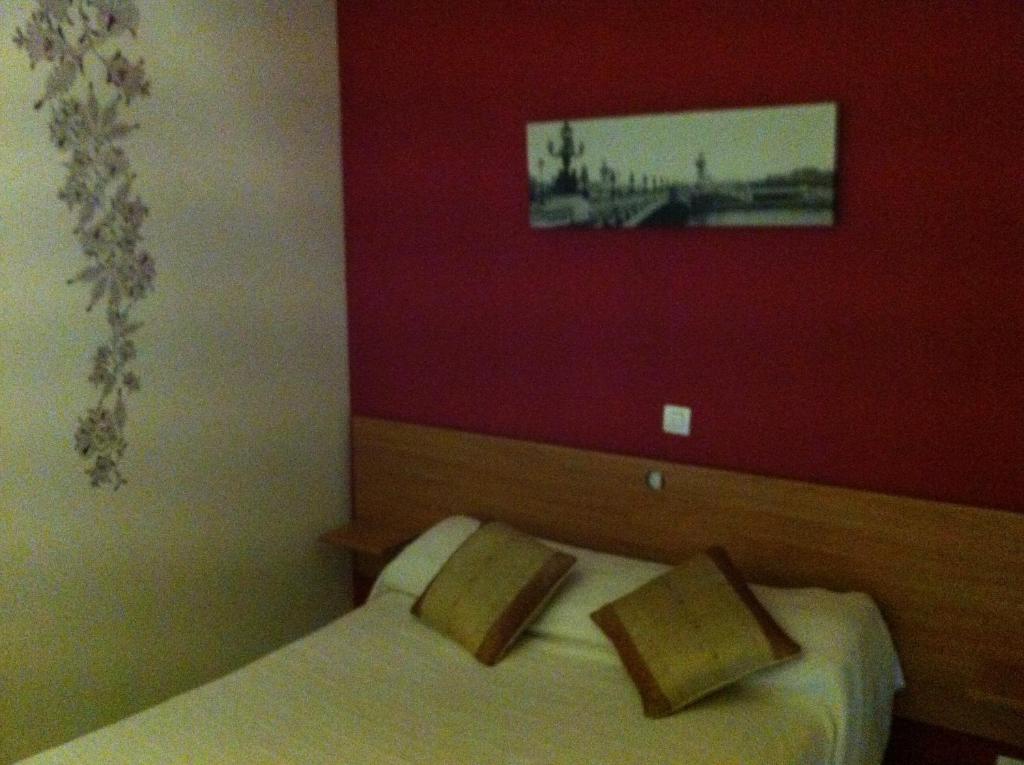 Caces Hostal Neptuno מראה חיצוני תמונה
