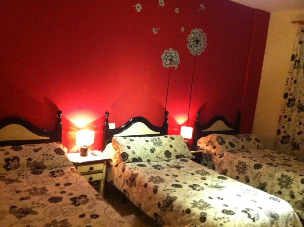 Caces Hostal Neptuno חדר תמונה