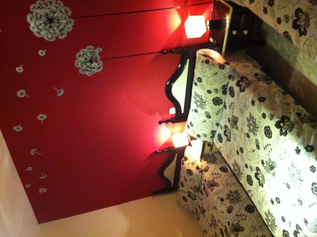 Caces Hostal Neptuno מראה חיצוני תמונה